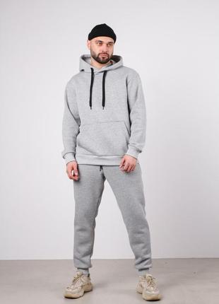 Мужской спортивный костюм с флисом