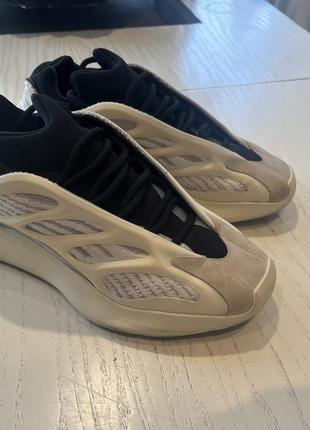 Кросівки adidas yeezy1 фото