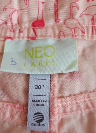 Яркие джинсовые шорты в принт фламинго adidas neo label с биркой, молниеносная отправка7 фото