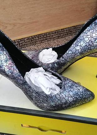 Голографические туфли-лодочки
