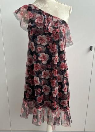Платье мини свободного кроя на одно плечо с рюшами цветочный принт1 фото