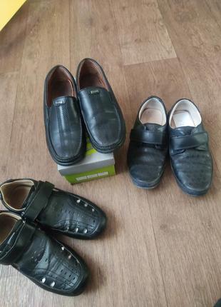 Туфлі мокасини туфли