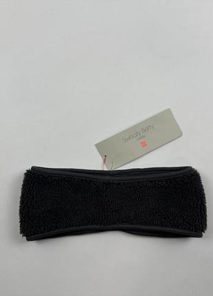 Теплая ушная повязка sweaty betty sherpa reversible ear warmer3 фото