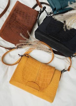 В наличии кожаные сумки крокодил цвета: мед, черный, коричневый, изумруд, горчица.2 фото