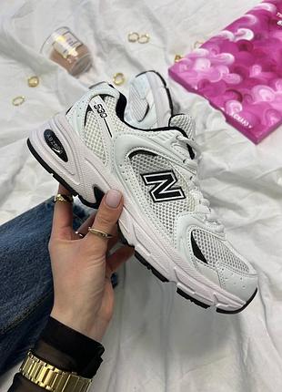 Шикарне стильне жіноче взуття кросівки наложний топ новинка  new balance 530 white black v2