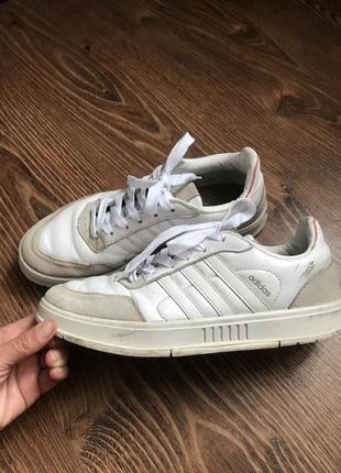 Кросівки adidas