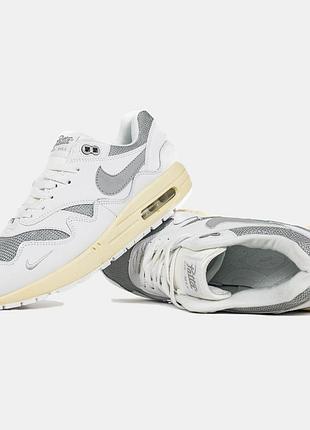 Женские кроссовки but the it's now making its way to select pegasus-versies nike retailers 1 люкс качество