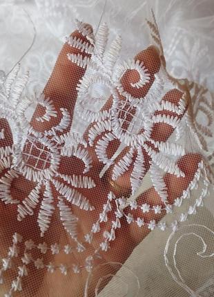 Тюль белая с голубизной турецкая длинная в пол на фатине в зал спальню вышита занавеска