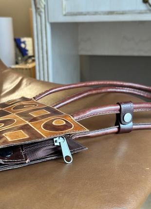Винтажная сумочка с геометрическим орнаментом6 фото