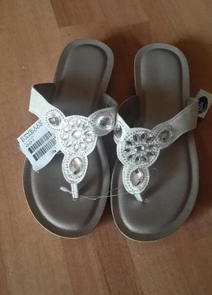 Шлепки, вьетнамки inblu