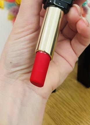 Оригинальный guerlain kisskiss tender matte lipstick матовая помада для губ с эффектом сияния, 16 часов комфорта 775 kiss rouge4 фото