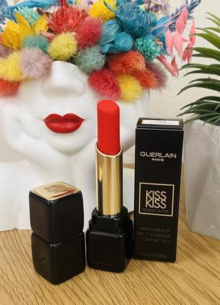 Оригинальный guerlain kisskiss tender matte lipstick матовая помада для губ с эффектом сияния, 16 часов комфорта 775 kiss rouge1 фото