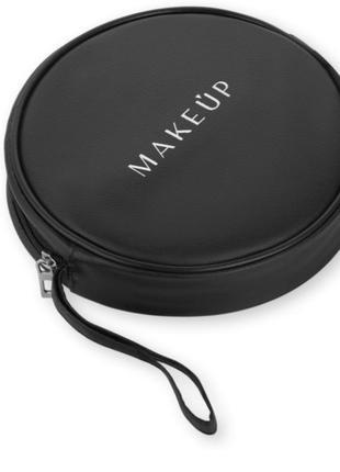 Клатч черный 
бренд: makeup
група товару: косметичка
цвет: черный
вид косметички: кругла2 фото