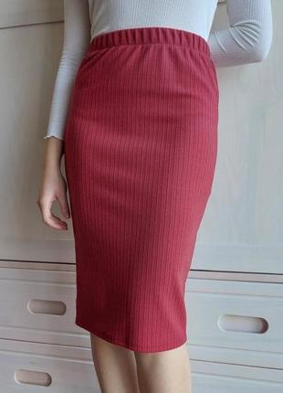 Юбка/миди/длина/красная/стильная
