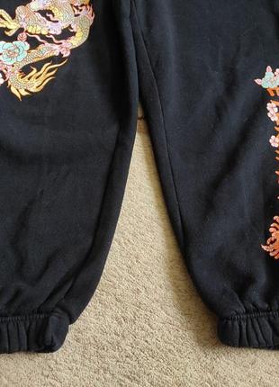 Женские оригинальные штаны, джоггеры с крутым принтом дракона bershka3 фото