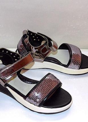 Босоножки с пайетками сандали для девочки b&g королева красоты