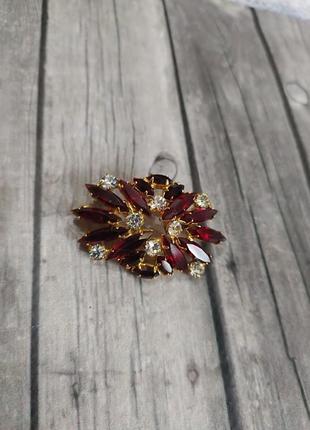 Брошь чехия винтаж сплав гранатовое стекло