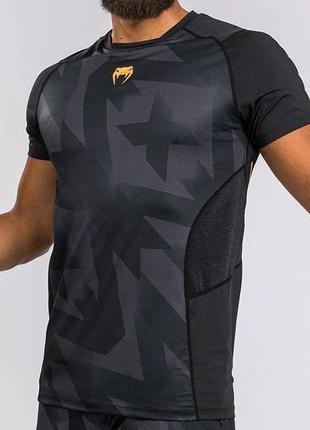 Мужская тренировочная футболка venum razor dry tech t-shirt - black/gold