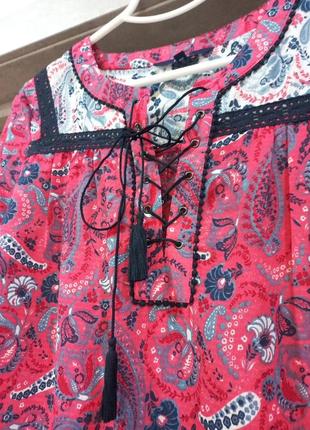 Стильная, красивая, нарядная,фирменная блузка с кружевом,рукав 3/43 фото