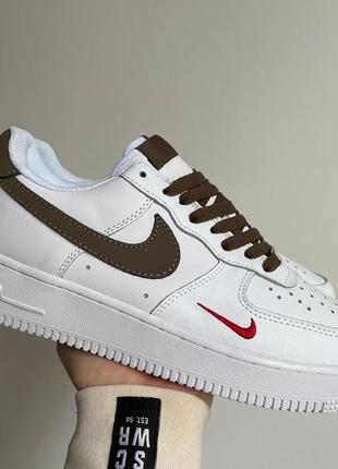 Мужские кроссовки найк аир форс 1 лоу / nike air force 1 low ‘07 essenti 2 “mocco ”