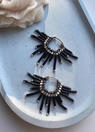 Чорні сережки з бісеру срібного кольору серебристі єгипет клеопатра павучки стильні прикраса5 фото