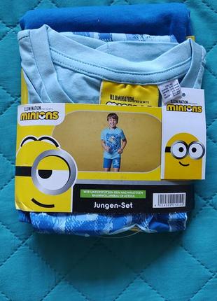 Летний комплект миньйон футболка и шорты 134-140