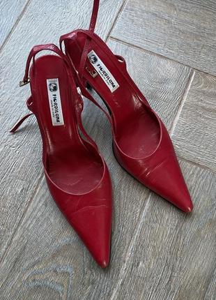 Трендові слінгбеки босоніжки