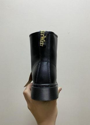 Зимние ботинки на платформе dr. martens из кожи в черном цвете (36-40)💠2 фото