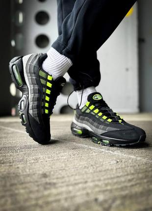 Чоловічі кросівки найк аір макс 95 / nike air max 95 "black grey neon"7 фото