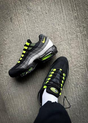 Чоловічі кросівки найк аір макс 95 / nike air max 95 "black grey neon"9 фото