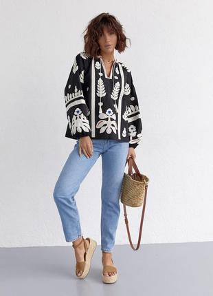 Коттонова вишиванка з глибоким v-подібним вирізом ( 2 кольори)