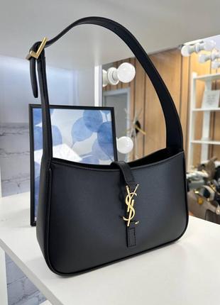 Сумка ysl hobo black кожаная с ручкой1 фото