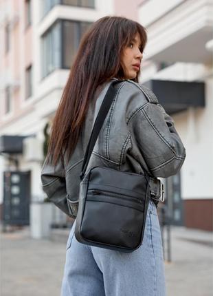 Женская сумка месенджер чорна з екошкіри унісекс `gr`3 фото