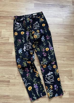 Брюки в цветочный принт от stradivarius s, 36