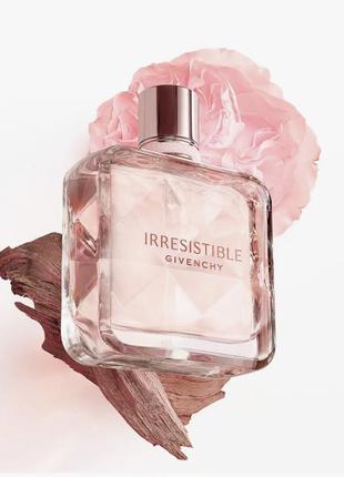 Парфумована вода жіноча disturbia givenchy irresistible 80 мл