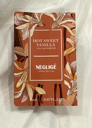 Neglige hot sweet vanilla