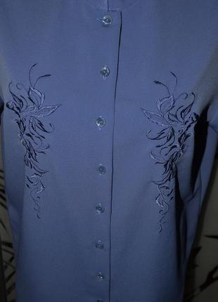 Блузка с вышивкой воротник-стойка3 фото