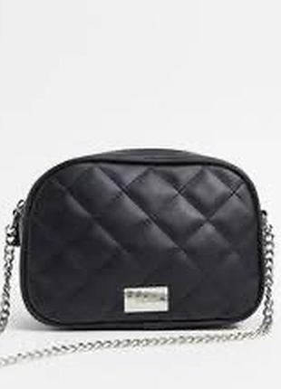 Сумочка с экокожи.   bershka