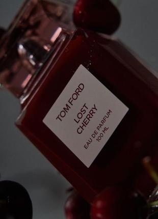 Парфюмированная вода унисекс tom ford lost cherry