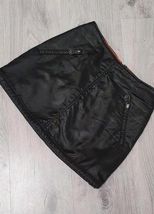 Продается нереально крутая теплая мини юбка под плащевку united colors of benetton1 фото