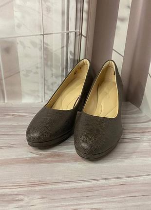 Шкіряні туфлі clarks🌿37р