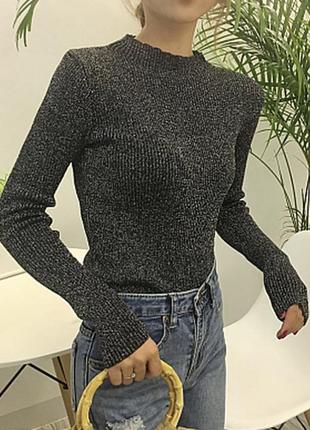 Трендовый черный блестящий свитер гольф в рубчик с люрексом s-m