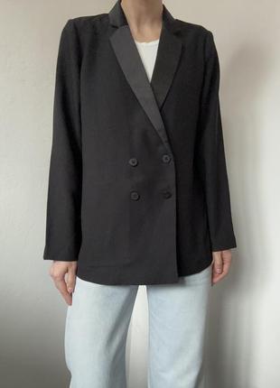 Двубортный пиджак черный жакет атласный блейзер черный second female двубортный блейзер оверсайз пиджак5 фото