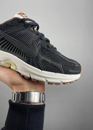 Мужские кроссовки nike zoom vomero 5 в сетку черные найк зум вомеро 5 весенние (b)7 фото