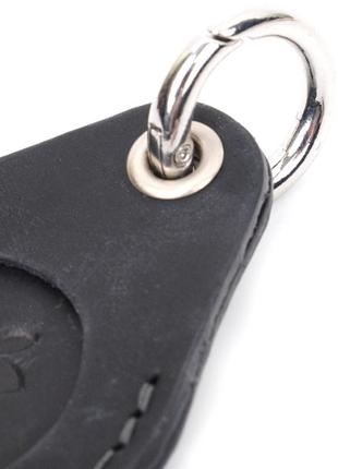 Кожаный брелок-держатель для apple airtag из винтажной кожи grande pelle 11614 черный3 фото