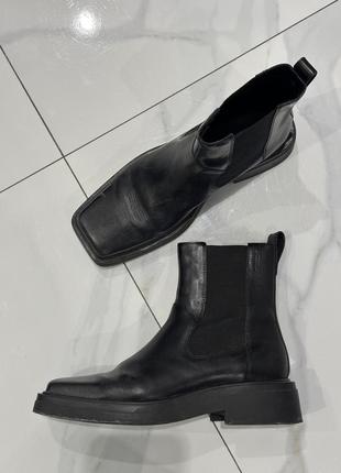 Кожаные ботинки vagabond shoemakers eyra женские цвет черный каблук блок6 фото