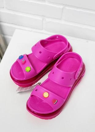 Босоніжки сандалі crocs mega crush sandal, оригінал5 фото