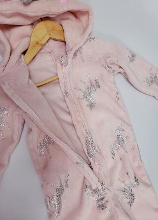 Детская розовая махровая пижама -комбинезон для девочки стельки единорожки на молнии от бренда george2 фото