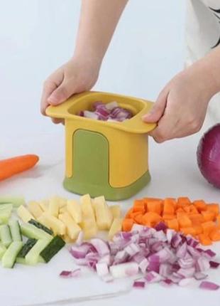 Багатофункціональний подрібнювач овочів овочерізка — чопер для нарізування картоплі фрі й овочів соломкою
