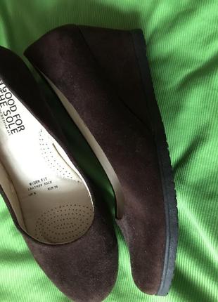 Туфлі жіночі нові 39р